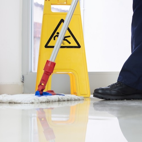 Kojamehe teenus - sisekoristus ja välikoristus