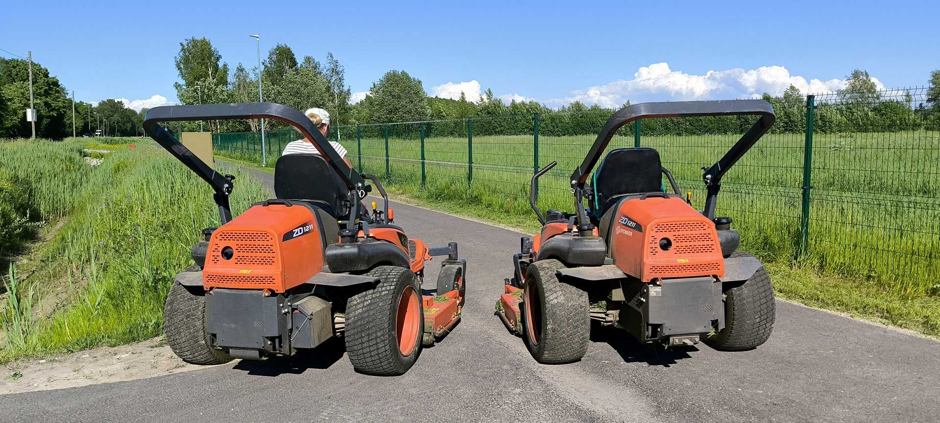 Professionaalsed nullpöörderaadiusega muruniidukid